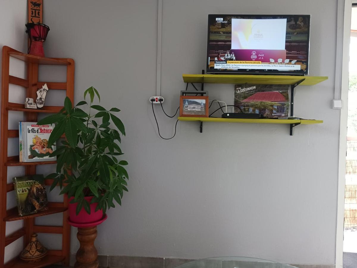L Escale De Bois Do Apartment แซ็ง-ปีแยร์ ภายนอก รูปภาพ